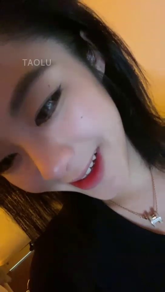 图片[9]-【不知名美女】黑丝脚垫视角餐桌底下伺候的狗 [52分钟／232MB]-束乐kbss