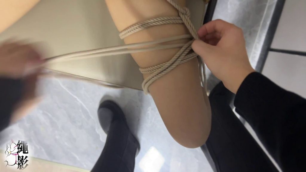 图片[26]-【绳影社】美女销售，用捆绑[X_X]缓解工作压力-束乐kbss