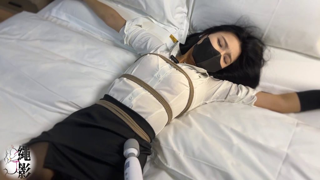 图片[1]-【绳影社】美女销售用捆绑[X_X]缓解压力（续集上）-束乐kbss