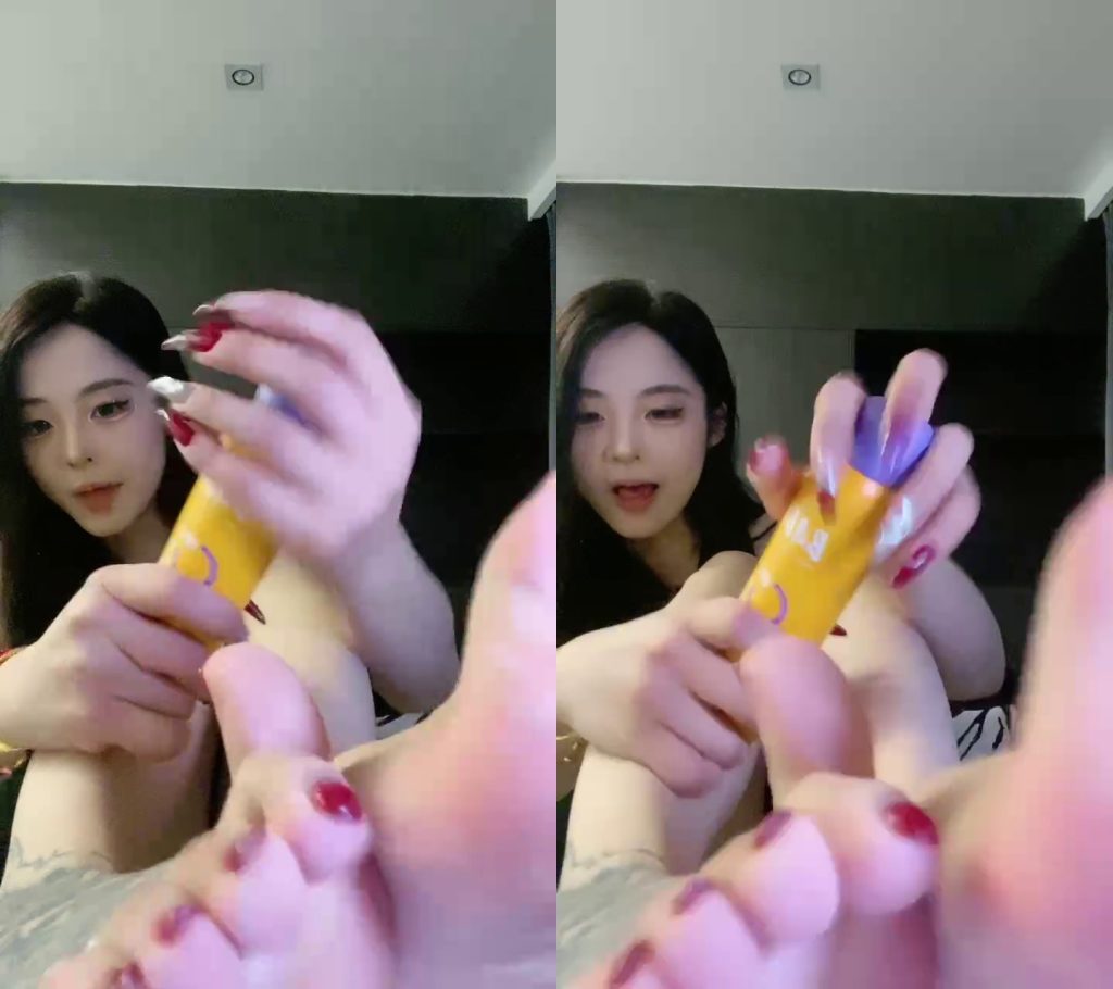 图片[7]-【不知名美女】任务🚥裸足怼脸 跟节奏 [19分钟／170MB]-束乐kbss