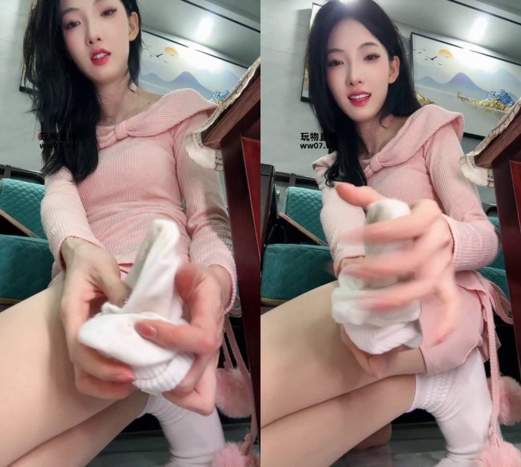 【千千】红绿灯白袜小白鞋肉丝足榨 [39分钟／725MB]-束乐kbss