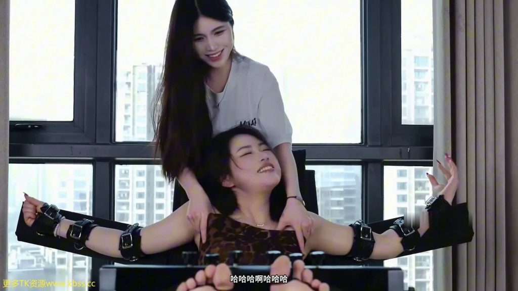 图片[8]-【脚模摄影】万众期待的反差女神橙橙痒到虚脱 [57分钟／1.47GB]-束乐kbss