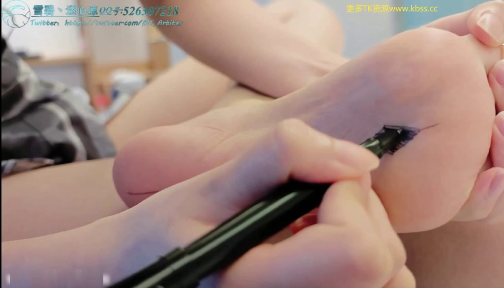图片[4]-【甘碧妹摄】潮女Cos足枷正视角TK+三段小视频 [26分钟／761MB]-束乐kbss